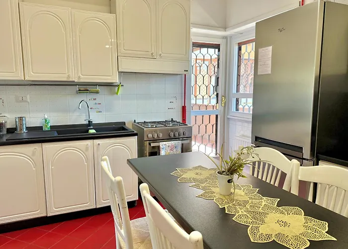 Bonelli Train St - Spacious Family Appartement