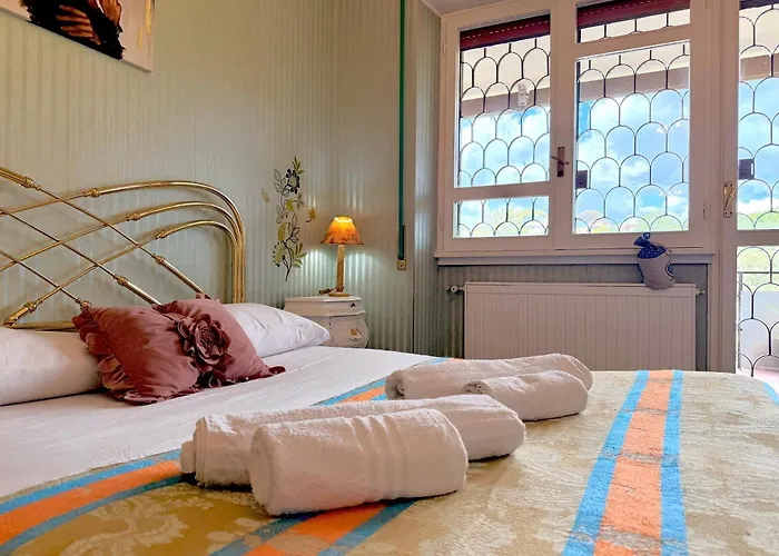 Апартаменты Bonelli Train St - Spacious Family *